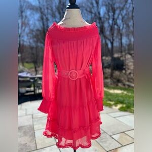 NWT BCBGeneration Off Shoulder fully lined except for sleeves. Size 6